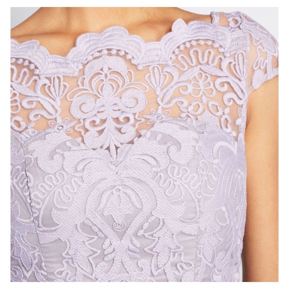 ModCloth ChiChi London Lilac Lace Dress Sz 6 - Picture 4 of 12